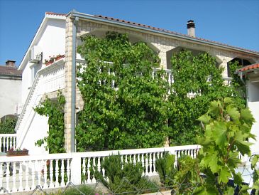 Property - Apartments 11835 Property Vodice (Vodice) - Accommodation 11835 - Apartments with pebble beach.