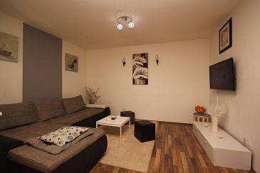Obývací pokoj Šišan, Obývací pokoj u smještaju tipa apartment, dostupna klima i WIFI.