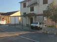 Parking lot - Apartments 126 Parking lot Stari Grad (Hvar) - Accommodation 126 - Apartments with pebble beach.