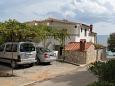 Parking lot - Apartments 130 Parking lot Ivan Dolac (Hvar) - Accommodation 130 - Apartments near sea with pebble beach.