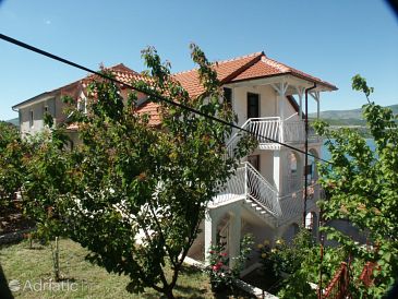 Property - Apartments 2050 Property Mastrinka (Čiovo) - Accommodation 2050 - Apartments with pebble beach.