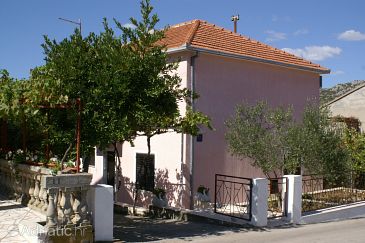 Property - Apartments 2082 Property Seget Vranjica (Trogir) - Accommodation 2082 - Apartments near sea with pebble beach.
