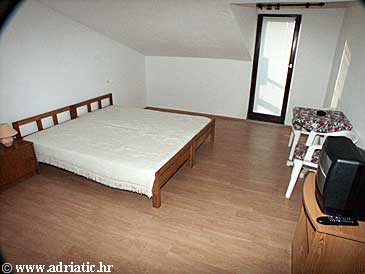 Bedroom Novalja, Bedroom u smještaju tipa room, dopusteni kucni ljubimci.
