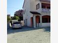 Parking lot - Apartments 2204 Parking lot Rovinj (Rovinj) - Accommodation 2204 - Apartments with pebble beach.