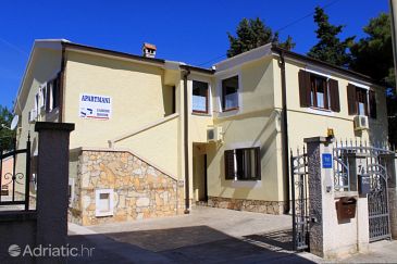 Property - Apartments 2247 Property Premantura (Medulin) - Accommodation 2247 - Apartments with pebble beach.