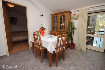 Jídelna Rabac, Jídelna u smještaju tipa apartment, dostupna klima i WIFI.