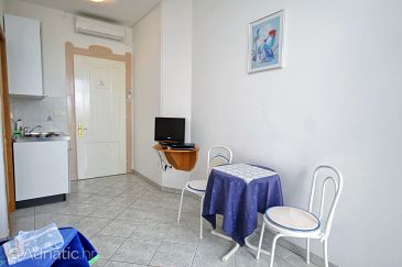 Dining room Selce, Dining room u smještaju tipa studio-apartment, WIFI.