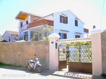 Property - Apartments 2504 Property Mali Lošinj (Lošinj) - Accommodation 2504 - Apartments near sea with rocky beach.
