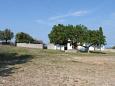 Parking lot - Apartments 2515 Parking lot Loznati (Cres) - Accommodation 2515 - Apartments with pebble beach.