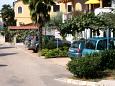 Parking lot - Apartments 2528 Parking lot Umag (Umag) - Accommodation 2528 - Apartments near sea with sandy beach.