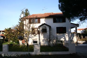 Property - Apartments 2532 Property Zambratija (Umag) - Accommodation 2532 - Apartments with pebble beach.