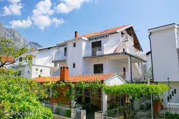 Property - Apartments 2575 Property Podaca (Makarska) - Accommodation 2575 - Apartments near sea with pebble beach.