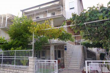Property - Apartments 2576 Property Podaca (Makarska) - Accommodation 2576 - Apartments near sea with pebble beach.
