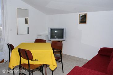 Dining room Podgora, Dining room u smještaju tipa apartment, WIFI.