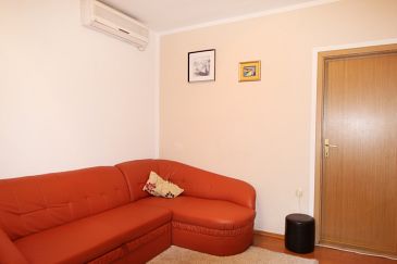 Living room Makarska, Living room u smještaju tipa apartment, dostupna klima, dopusteni kucni ljubimci i WIFI.