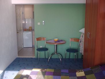 Dining room Podgora, Dining room u smještaju tipa studio-apartment, WIFI.
