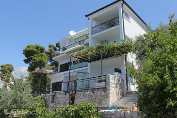 Property - Apartments 2627 Property Bratuš (Makarska) - Accommodation 2627 - Apartments with pebble beach.
