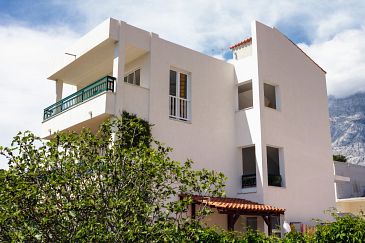 Property - Apartments 2642 Property Promajna (Makarska) - Accommodation 2642 - Apartments near sea with pebble beach.