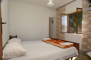 Bedroom Drvenik Gornja vala, Bedroom u smještaju tipa room.
