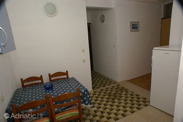 Dining room Tučepi, Dining room u smještaju tipa apartment, WIFI.