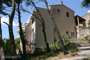 Property - Apartments and Rooms 2715 Property Brela (Makarska) - Accommodation 2715 - Apartments and Rooms near sea with pebble beach.