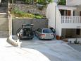 Parking lot - Apartments 2736 Parking lot Mimice (Omiš) - Accommodation 2736 - Apartments near sea with pebble beach.