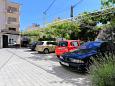 Parking lot - Apartments 2738 Parking lot Omiš (Omiš) - Accommodation 2738 - Apartments with sandy beach.