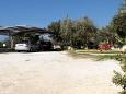 Parking lot - Apartments 2778 Parking lot Duće (Omiš) - Accommodation 2778 - Apartments with sandy beach.