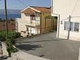 Parking lot - Apartments 2829 Parking lot Duće (Omiš) - Accommodation 2829 - Apartments near sea with sandy beach.