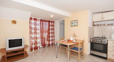 Dining room Supetar, Dining room u smještaju tipa studio-apartment, dopusteni kucni ljubimci i WIFI.