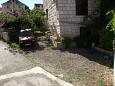 Parking lot - Apartments 2840 Parking lot Supetar (Brač) - Accommodation 2840 - Apartments with pebble beach.