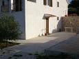 Parking lot - Apartments 2860 Parking lot Supetar (Brač) - Accommodation 2860 - Apartments in Croatia.