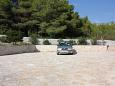 Parking lot - Apartments 2871 Parking lot Sumartin (Brač) - Accommodation 2871 - Apartments near sea.
