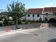 Parking lot - Apartments 2874 Parking lot Bol (Brač) - Accommodation 2874 - Apartments with pebble beach.