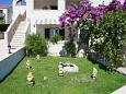 Courtyard - Apartments 2882 Courtyard Bol (Brač) - Accommodation 2882 - Apartments with pebble beach.