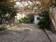 Parking lot - Apartments 2901 Parking lot Mirca (Brač) - Accommodation 2901 - Apartments with pebble beach.