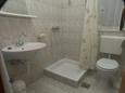 Bathroom Loznati, Bathroom u smještaju tipa room, dopusteni kucni ljubimci.