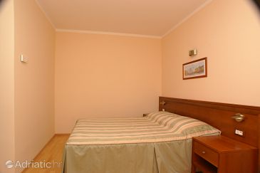 Bedroom Tučepi, Bedroom u smještaju tipa room, WIFI.