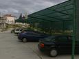 Parking lot - Apartments 3061 Parking lot Nemira (Omiš) - Accommodation 3061 - Apartments with pebble beach.