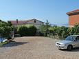 Parking lot - Apartments 3223 Parking lot Linardići (Krk) - Accommodation 3223 - Apartments with pebble beach.