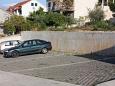 Parking lot - Apartments 3230 Parking lot Postira (Brač) - Accommodation 3230 - Apartments with pebble beach.