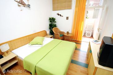 Room S-3243-b - Rooms Supetar (Brač) - 3243