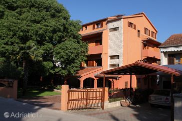 Property - Rooms 3277 Property Biograd na Moru (Biograd) - Accommodation 3277 - Rooms with pebble beach.
