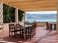 Courtyard - Rooms 3305 Courtyard Metajna (Pag) - Accommodation 3305 - Rooms near sea with pebble beach.