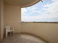 Terrace Novalja, Terrace u smještaju tipa room, s pogledom na more i WIFI.