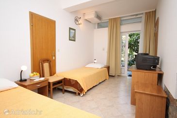 Room S-3333-i - Rooms Starigrad (Paklenica) - 3333