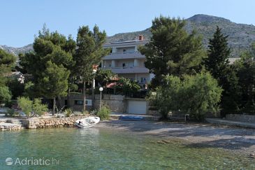Property - Rooms 3333 Property Starigrad (Paklenica) - Accommodation 3333 - Rooms near sea with pebble beach.