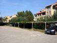 Parking lot - Rooms 3352 Parking lot Novigrad (Novigrad) - Accommodation 3352 - Rooms with pebble beach.