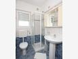 Bathroom 1 Bathroom 1 - Apartment A-3358-f - Apartments Umag (Umag) - 3358