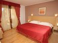 Bedroom Bedroom - Room S-3359-l - Rooms Zambratija (Umag) - 3359